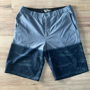 HUK Performance Fabrics Shorts Hybrid 42x10” Gray Marlin Cargo Fishing 144273